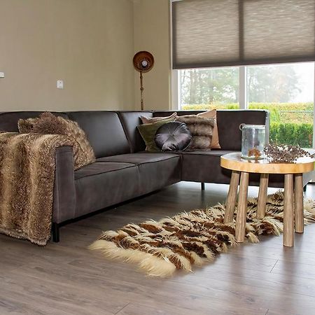 Bed En Breakfast The Wooden Wall Marum Buitenkant foto