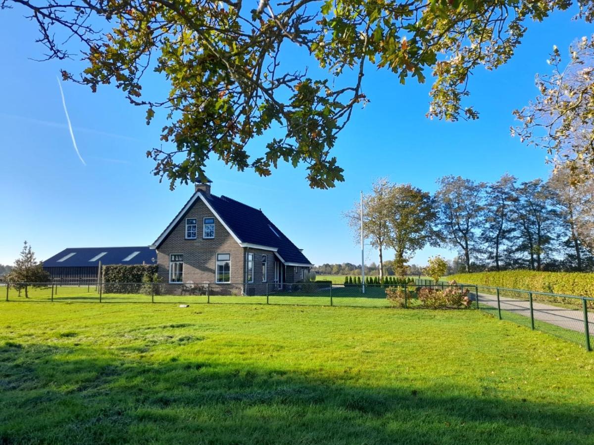 Bed En Breakfast The Wooden Wall Marum Buitenkant foto